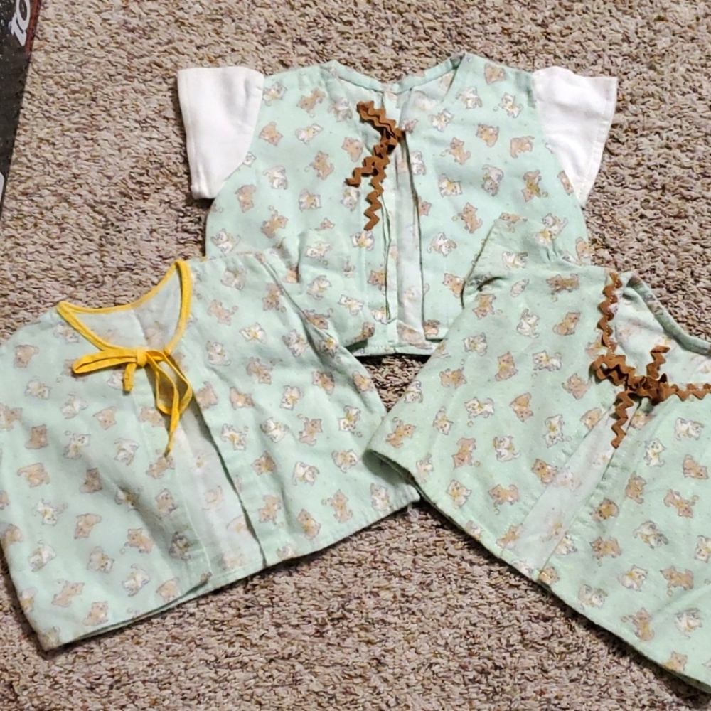 3 Vintage Baby Tops overshirts